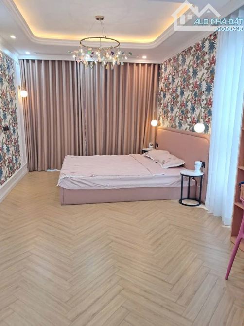 Bán nhà đẹp 4 tầng đường Nguyễn Thanh Bình, 225m2, MT 9m, vị trí đẹp, đường ô tô, kinh doa - 3