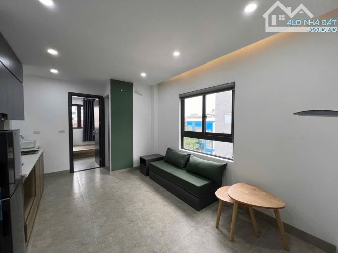 Bán nhà căn hộ dịch vụ dòng tiền xây mới 6 tầng ngõ Kim Giang.Dòng tiền tốt.9 tỷ - 3