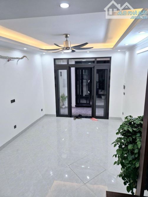 BÁN NHÀ PHỐ YÊN HÒA CẦU GIẤY 30M2 - KHU DÂN TRÍ CAO - AN NINH TỐT - QUY HOẠCH ỔN ĐỊNH - 3