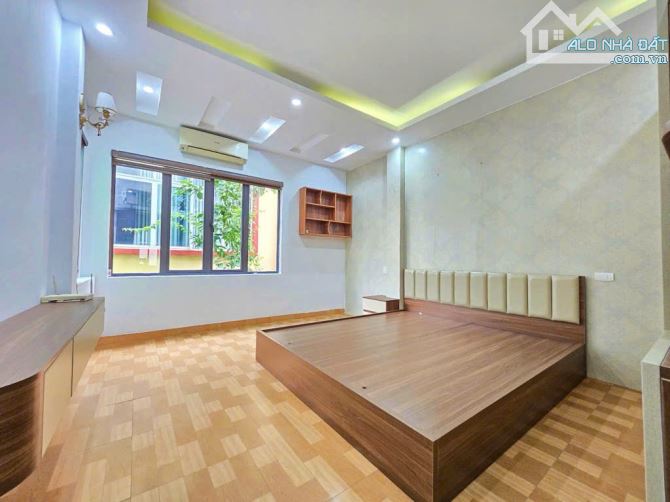 CHỦ NHÀ QUYẾT B.Á.N  GIẢM CHÀO ĐỂ B.Á.N - DT 50 M², 4 TẦNG, HƠN 6 TỶ - FULL NỘI THẤT - D - 4