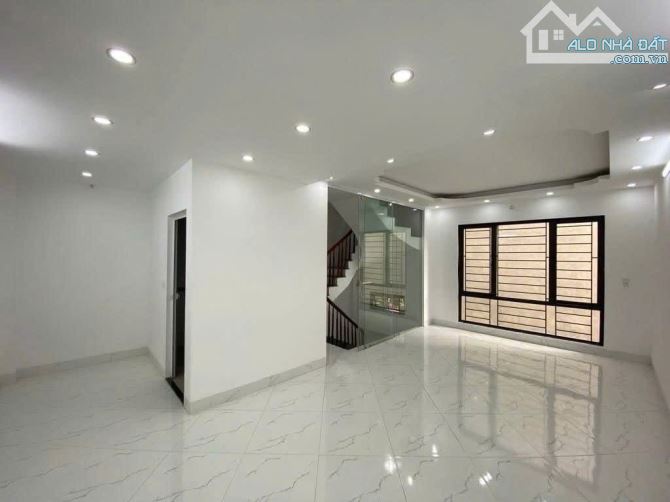 BÁN NHÀ 5 TẦNG PHAN ĐÌNH GIÓT – 50M2 – MẶT TIỀN 5M – NGÕ RỘNG – GIÁ CHỈ 7.3 TỶ - 4