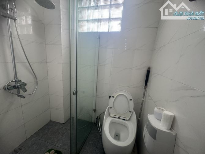 Bán nhà TT phố Lương Khánh Thiện Dt sử dụng 65m2 2 ngủ 2 Vs Giá 2,8 tỷ - 4