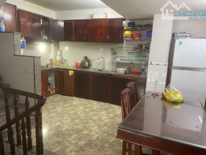 CHDV 5 tầng. 14 Phòng. Cho thuê 30/th. 5x23 117m2 giá 7tỷ x - 4