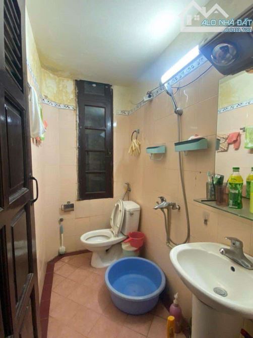 BÁN NHÀ DƯƠNG QUẢNG HÀM CẦU GIẤY 2 THOÁNG TRƯỚC SAU NGÕ NÔNG GẦN PHỐ 8 TỶ 45m 5 TẦNG MT 4m - 4