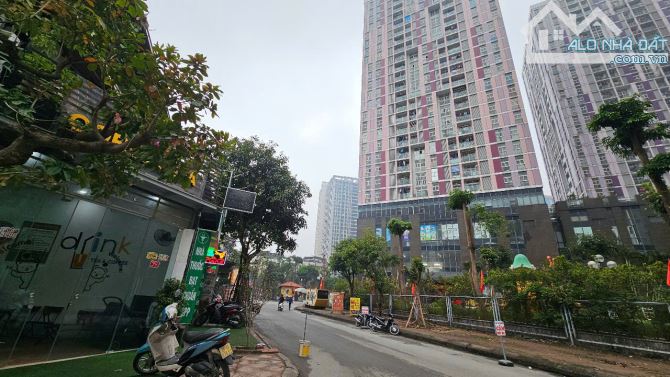 Bán gấp nhà riêng 210m2 MT 30m BT-LK KĐT Văn Khê,La Khê,HĐ. Lô góc 3mặt thoáng.Giá 55ỷ555 - 4