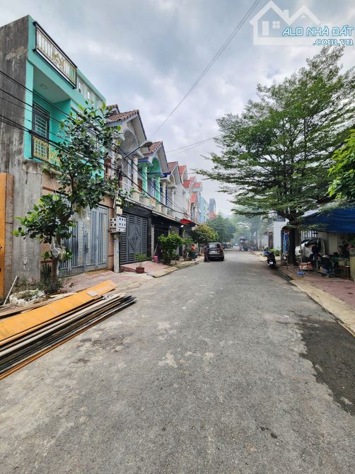 Nhà sổ riêng 1trệt 2lầu KDC gần vòng xoay An Phú, 3 phòng ngủ p.An Phú Thuận An HTL5780 - 5