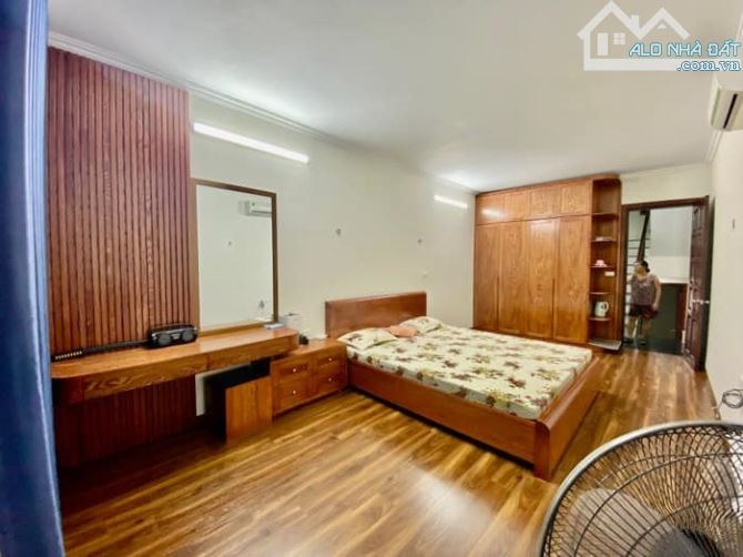 Cần bán gấp nhà phân lô phố Nghĩa Tân 57m2, 4T, thang máy, ô tô tránh - 5