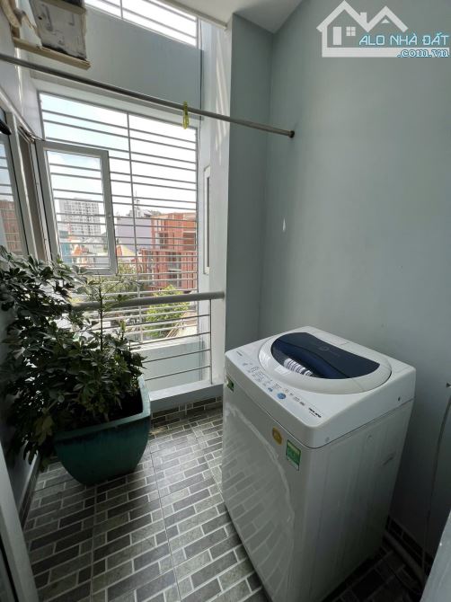 Căn hộ 1PN cao cấp, free phí quản lí, dịch vụ dọn phòng ngay sân bay TSN - 6