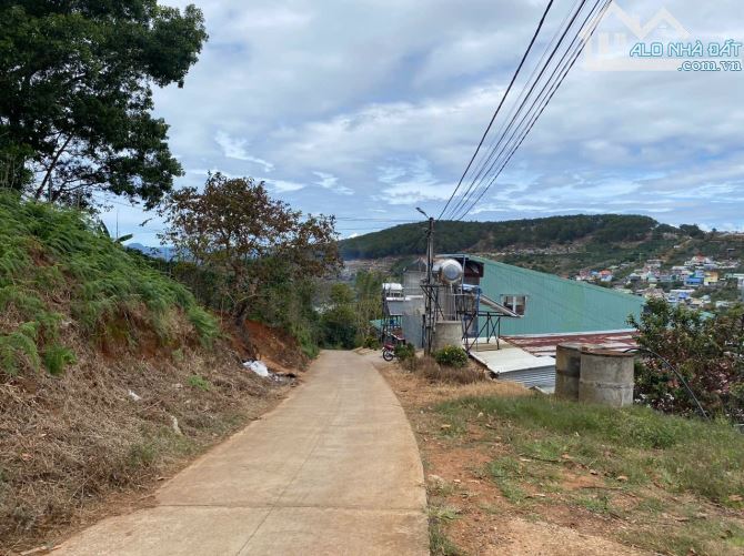 518m2 đất thổ cư, tại Xuân Trường- Đà Lạt, có 1 căn nhà xây, view thoáng. Giá 4,7 tỷ Tl - 6