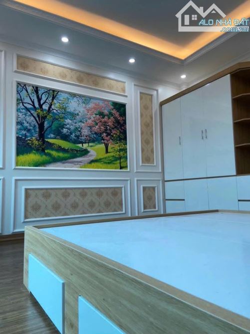 Bán nhà Cổ Nhuế, Bắc Từ Liêm 32m2 5 tầng 4,2m mt chỉ 6,x tỷ - 6