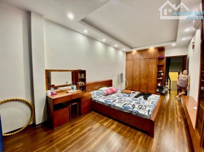 Cần bán gấp nhà phân lô phố Nghĩa Tân 57m2, 4T, thang máy, ô tô tránh - 7