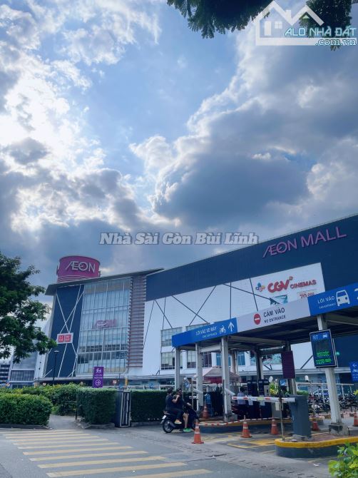 CHÍNH CHỦ GỬI EM BÁN GẤP CĂN NHÀ ĐỐI DIỆN AEON MALL TÂN PHÚ GIẢM HƠN 900TR CHỈ CÒN 9.X TỶ