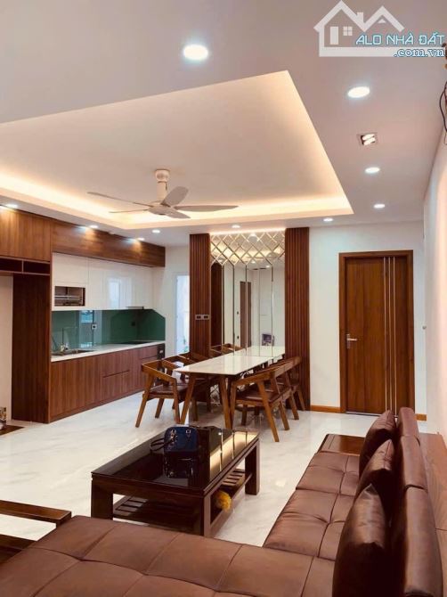 BÁN CĂN HỘ CĂN GÓC PARK 2 EUROWINDOW ĐÔNG TRÙ 100M2 3PN 3VS GIÁ 5.35 TỶ