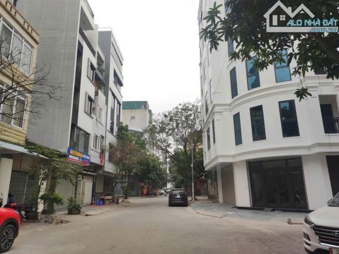 Đấu giá Mậu Lương, Hà Đông, DT 60*5 tầng, MT 5m, ô tô tránh, vỉa hè, nhỉnh 13 tỷ
