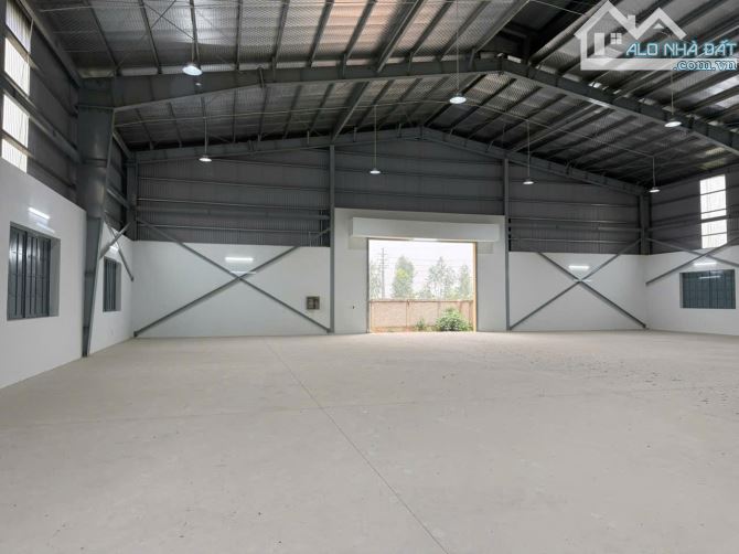 Cho thuê 1.000m2 kho xưởng thị trấn Đông Anh - HN. Giá 85k.