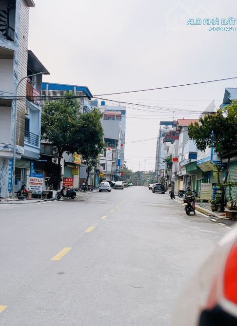 Bán hoa hậu Nhuế Kim Chung view công viên phân lô ô tô tránh phóng vù vù 230m zá rẻ