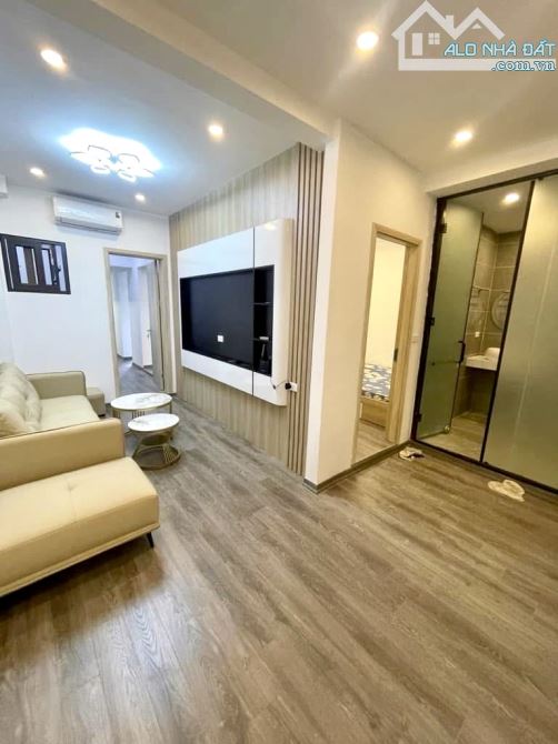 TẬP THỂ PHƯƠNG MAI - TRUNG TÂM ĐỐNG ĐA - 60M2 - 2 NGỦ WC KHÉP KÍN - CHỈ 2.3 TỶ