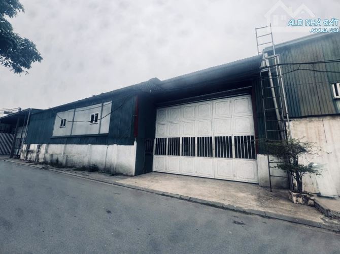 Cho thuê 550m2 kho tại TT Đông  Anh gần ccn oto 1.5