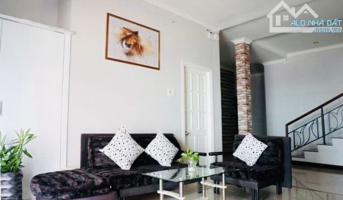 BÁN BIỆT THỰ 1T2L MT ĐƯỜNG HOÀNG CẦM 357M2 (19.5X18.5) GIÁ: 45TỶ