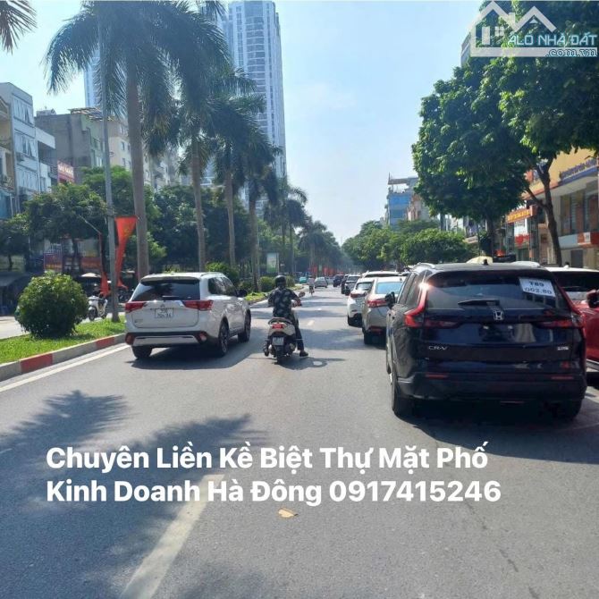 MẶT ĐƯỜNG KHUYỄN KHUYẾN VĂN QUÁN HÀ ĐÔNG PHÂN LÔ VỈ HÈ ĐÁ BÓNG KINH DOANH SẦM UẤT NHÀ 1 MẶ