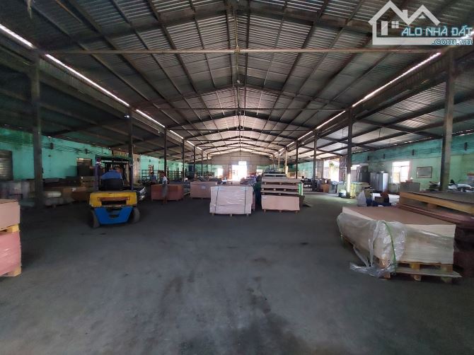 Cho thuê nhà xưởng 2700m2 tại Bình Hòa, Thuận An, Bình Dương