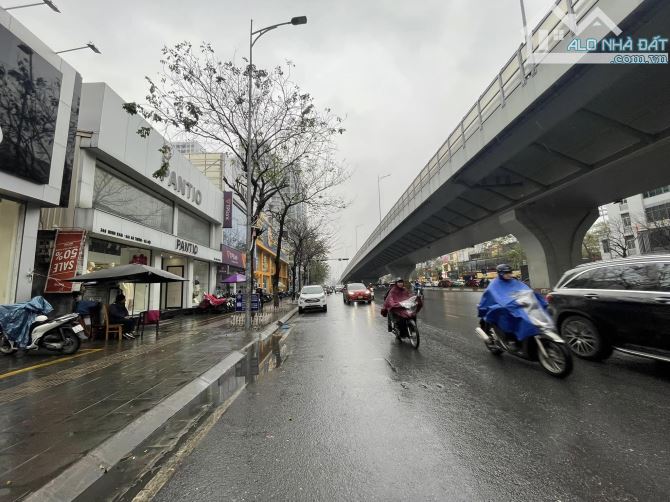 BÁN MẶT PHỐ MINH KHAI - HAI BÀ TRƯNG - LÔ GÓC - MẶT TIỀN KHỦNG - KINH DOANH ĐỈNH