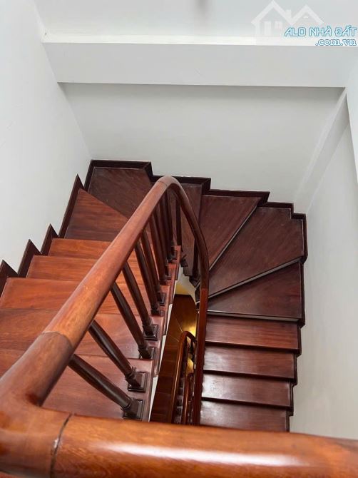 TRUNG TÂM TỨ HIỆP, 40M2 5 TẦNG,  5.2 TỶ.