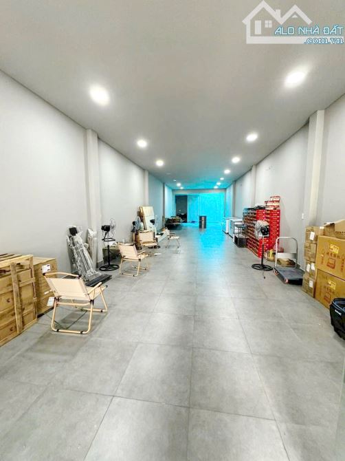 Bán nhà mặt tiền đường Phạm Hùng Phường 10 Quận 8
