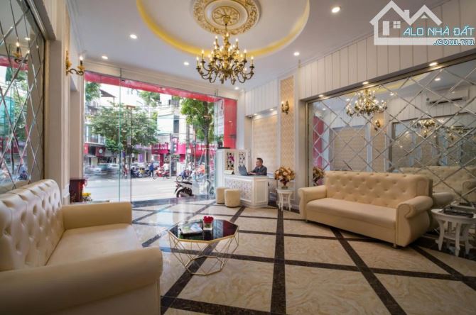 KHÁCH SẠN GẦN HỒ GƯƠM Mặt phố Hàng Bông 104m2 8 tầng 160 tỷ Hoàn Kiếm