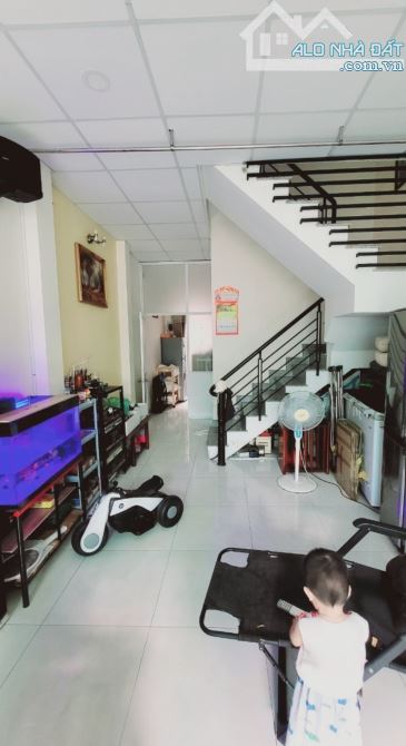Mới gửi bán - Bờ Bao Tân Thắng - 4 tầng - mới đẹp - 4x15m - xe hơi tới cửa chủ kẹt tiền bá - 1