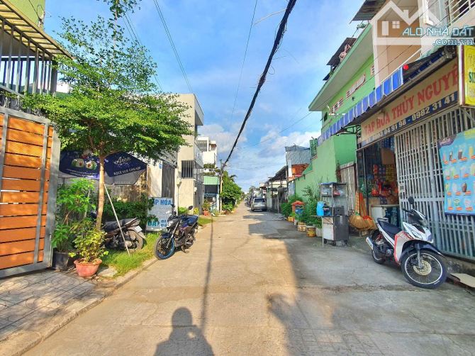 Bán Lô Đất 57m2 Mặt Tiền Hẻm 4 Đường 100A Cầu Xây. P. Tân Phú - 1