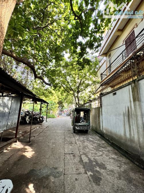 TRUNG TÂM THANH TRÌ, 74M2 MẶT TIỀN 4,4M Ô TÔ VÀO NHÀ 8,6 TỶ - 1