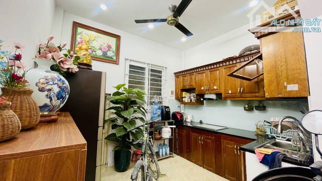 BÁN NHÀ KIM GIANG - 35.7M² - 4 TẦNG - NGÕ ĐẸP - GẦN KĐT ĐẠI KIM - CHỈ 6.6 TỶ - 1