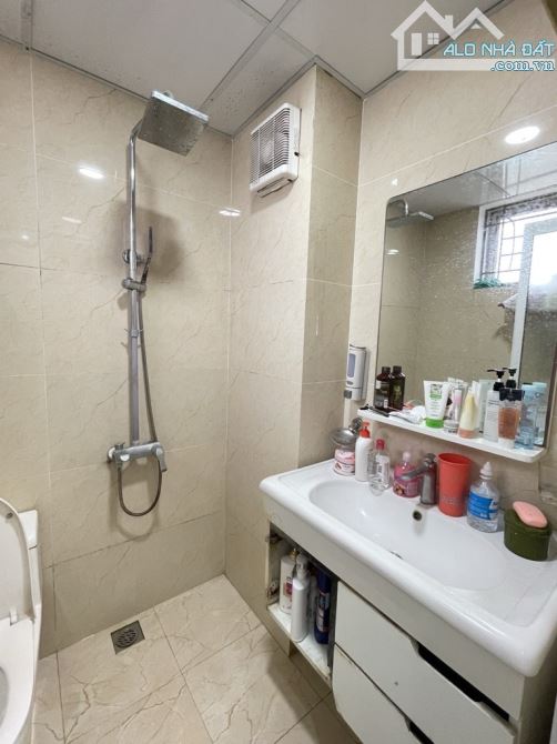 Bán chung cư việt hưng 97m 3 ngủ tầng cao view đẹp - 1
