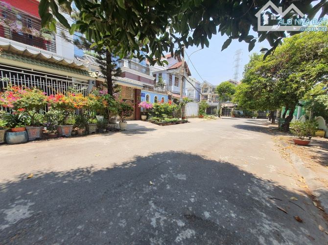 Ngộp bán 172m2 Đất Biệt thự ngay sau C.ty COCA COLA Xa Lộ Hà Nội 17.5 tỷ giảm còn 13.5 tỷ, - 1
