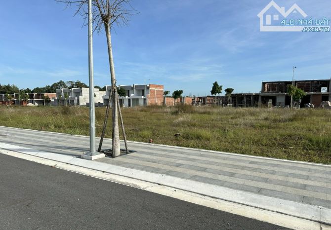 Bán gấp lô đất ở đường số 28 Hòa Long Bà Rịa 133m² sổ sẵn giá 1ty400 - 1