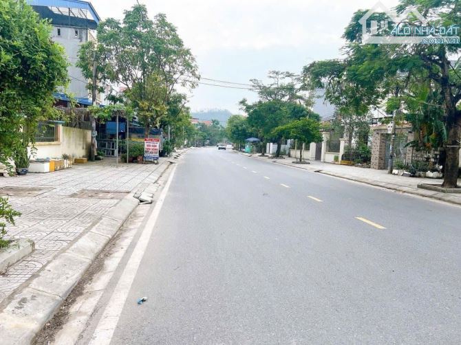 Chào bán 1 lô mặt 25/10 Phường Thuỷ Đường khu vực kinh doanh buôn bán tốt - 1