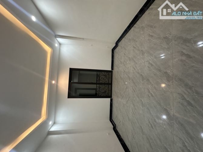 Nhà đẹp Thanh Am - ô tô đỗ cổng - 10m ô tô tránh - 1