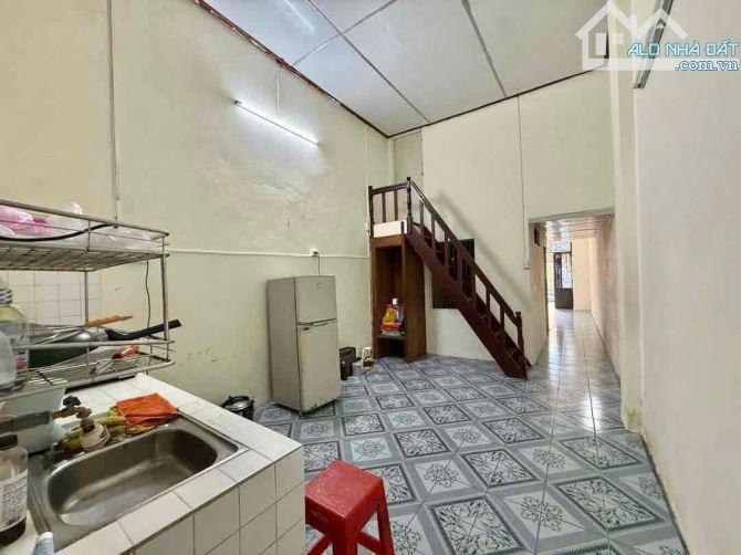 BÁN ĐẤT TẶNG NHÀ CẤP 4 KIỆT 6M NGUYỄN TRI PHƯƠNG 125M2  GẦN SÂN BAY CHỈ 5 TỶ X - 1