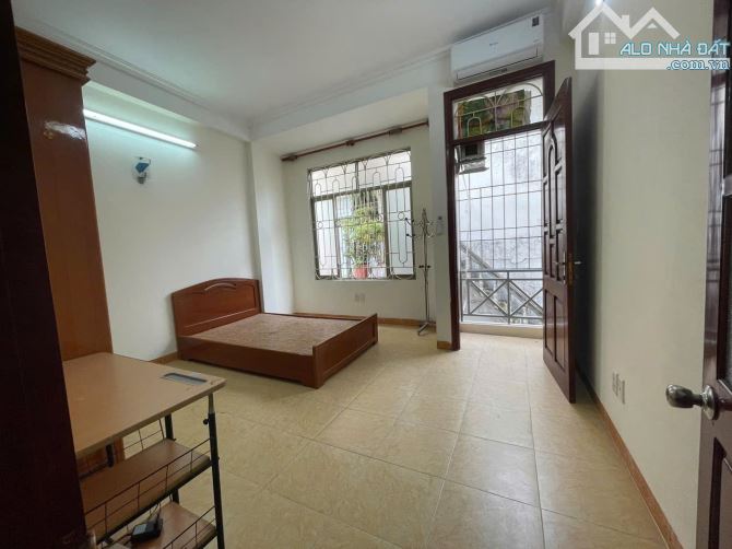 Đỉnh chóp! 
Bán nhà THÁI THỊNH - YÊN LÃNG, 30m2, 6 tỷ, Nhà đẹp, Ngõ ô tô, Kinh doanh đỉnh - 1