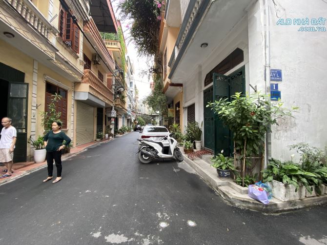 Giảm chào 1 tỷ, đất Ngô Thì Nhậm Hà Đông, LÔ GÓC 50m, 2 mặt ngõ ô tô giá chỉ hơn 9 tỷ - 1