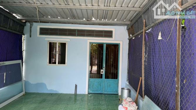 Nhà cấp 4 đang cho thuê ngay Lê Thị Hà, Tân Xuân, Hóc Môn, cắt lỗ về 700 triệu, SHR - 1