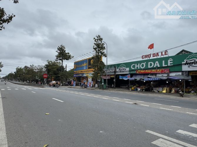 BÁN ĐẤT MẶT TIỀN NGUYỄN TẤT THÀNH, ĐỐI DIỆN CHỢ DẠ LÊ - 1