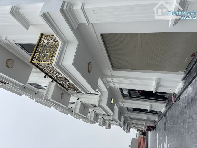 Nhà về ở ngay tại Trung tâm Phường Thuỷ Đường 3 tầng mới tinh  Ngay khu đường chân đồi 34A - 1