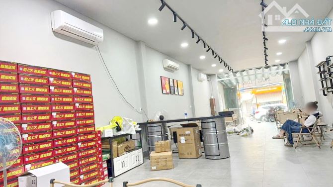 Bán nhà mặt tiền đường Phạm Hùng Phường 10 Quận 8 - 1