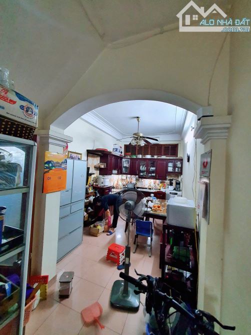 Bán nhà mặt ngõ 13 Khuất Duy Tiến 45mx4T oto tránh vỉa hè kinh doanh tốt 14tỷ 50m ra - 1