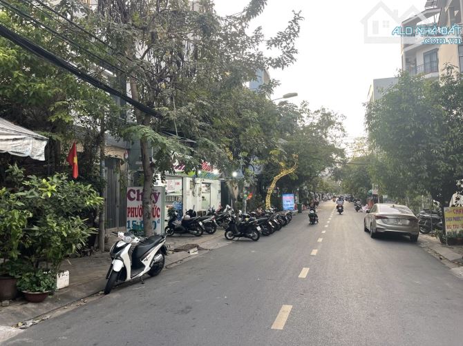MT Đường sô 79 - khu tân quy - đường sô 79 tài lộc nổi tiếng quận 7 - Nhà 80m2 ngang 4m - 1