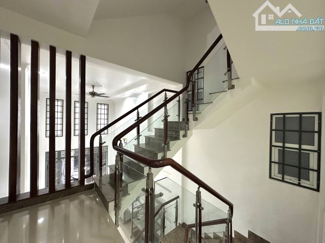 🏡 SIÊU PHẨM PHÚ NHUẬN – THÍCH QUẢNG ĐỨC – SÁT MẶT TIỀN - 56M2 - 5 TẦNG BTCT - 13.x CỦ 🏡 - 13