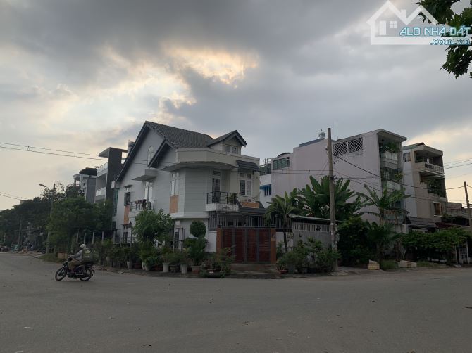 Đất 5x18 SHR - KDC dọc kênh Tham Lương giáp GÒ VẤP chỉ 5,5 tỷ - 2