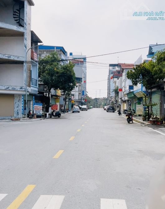Bán hoa hậu Nhuế Kim Chung view công viên phân lô ô tô tránh phóng vù vù 230m zá rẻ - 2